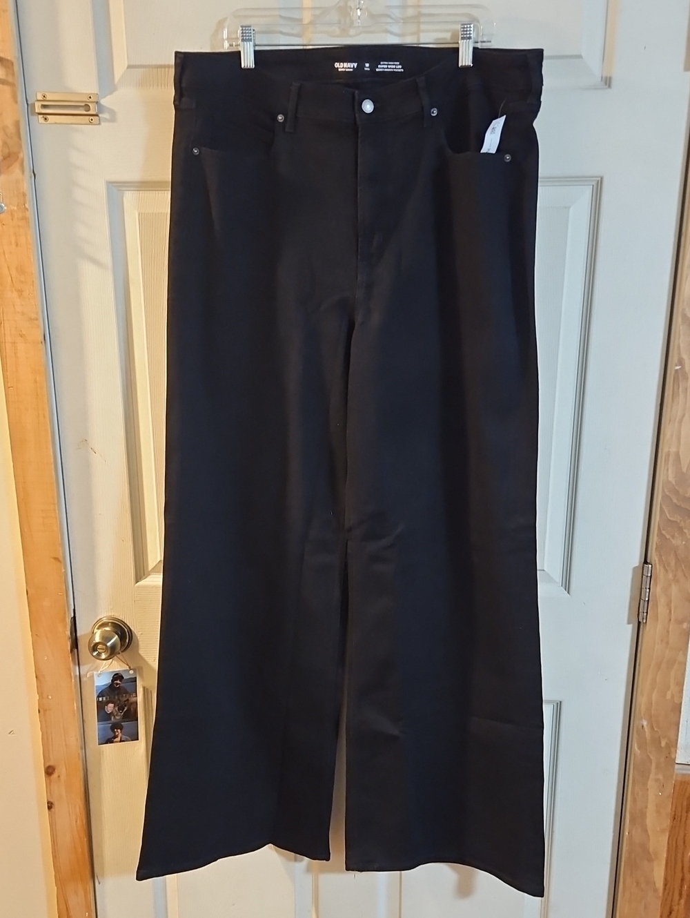 Old Navy Extra High Rise Super Wide Leg Jeans: Black:New With Tags: Size 18 TALL